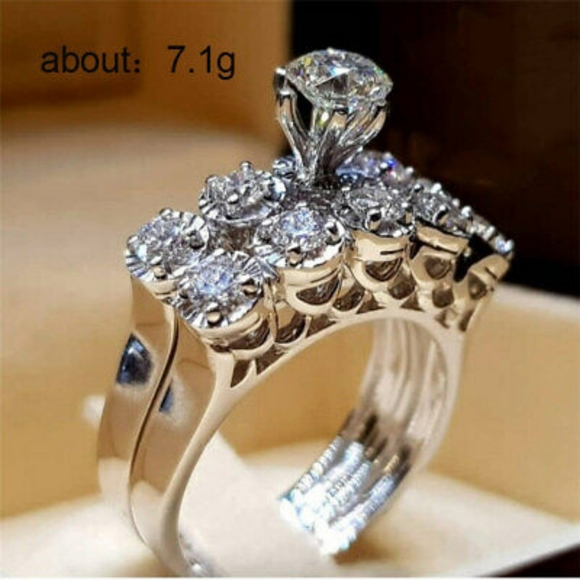 Beautiful ring set - Picture 2 of 4